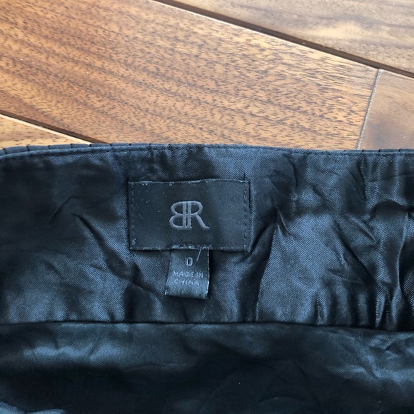 🍍 8/25$ Banana Republic mini skirt - Picture 2 of 3